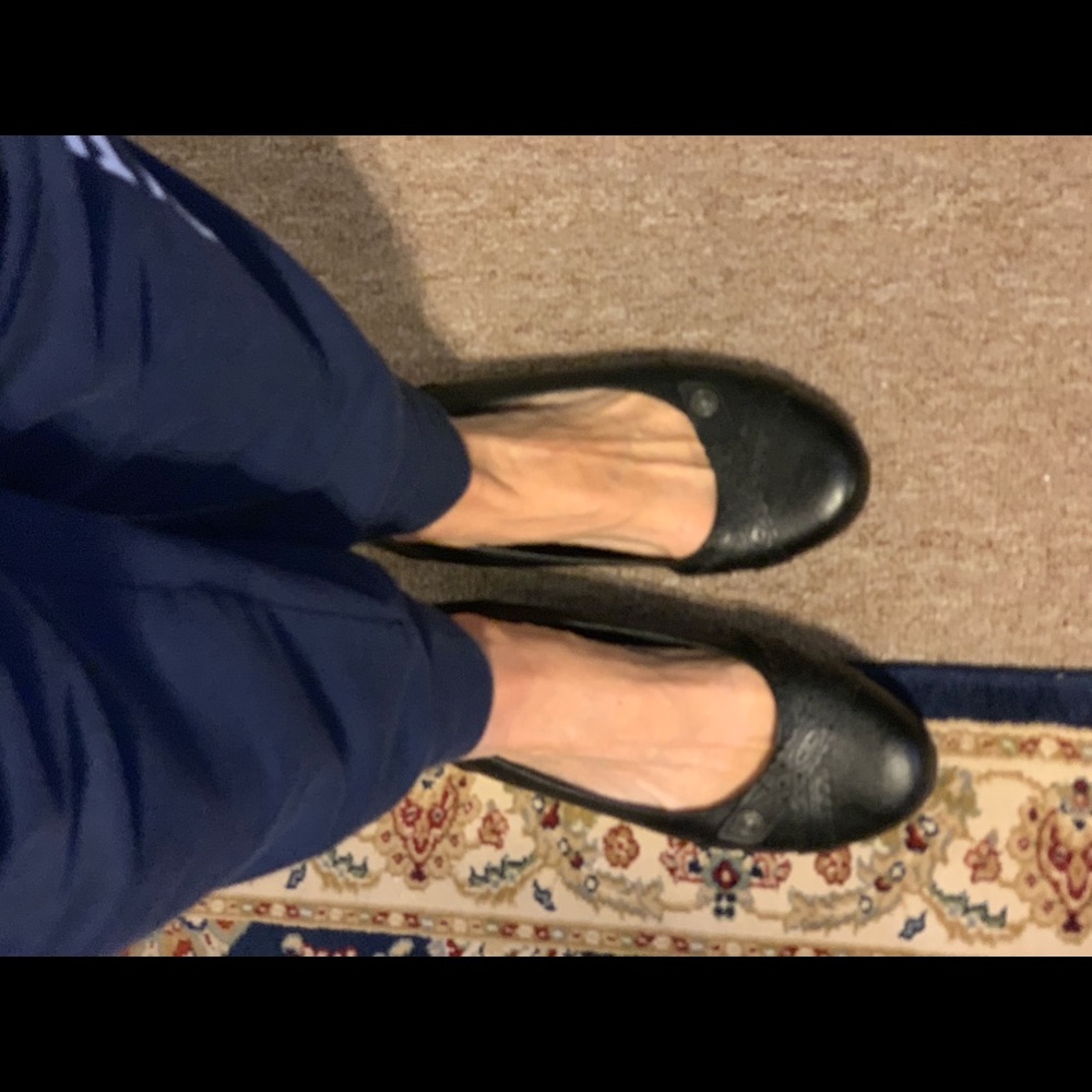 Cloud walkers size 10w black flats worn once